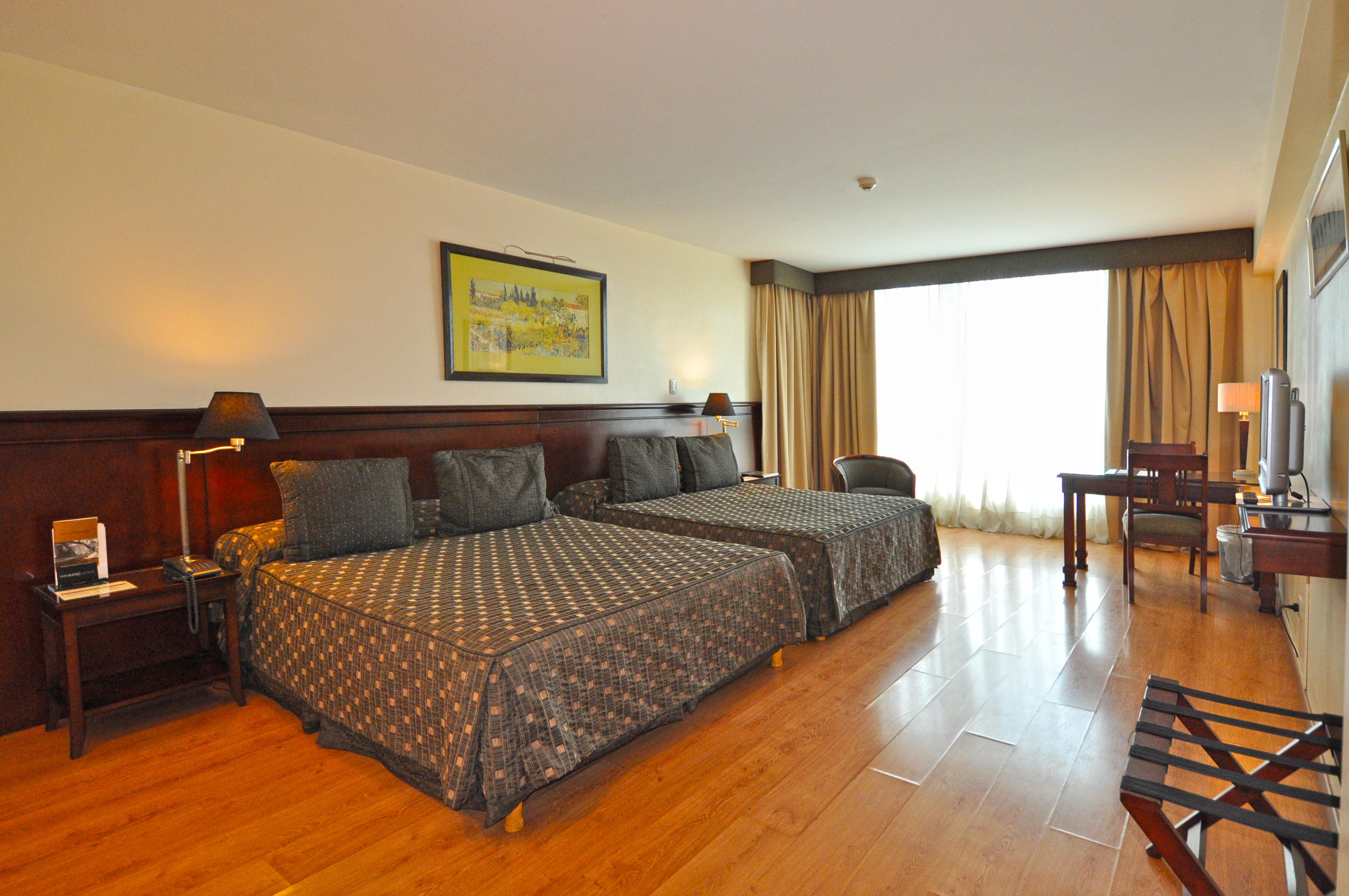 Amerian Executive Mendoza Hotel Екстер'єр фото