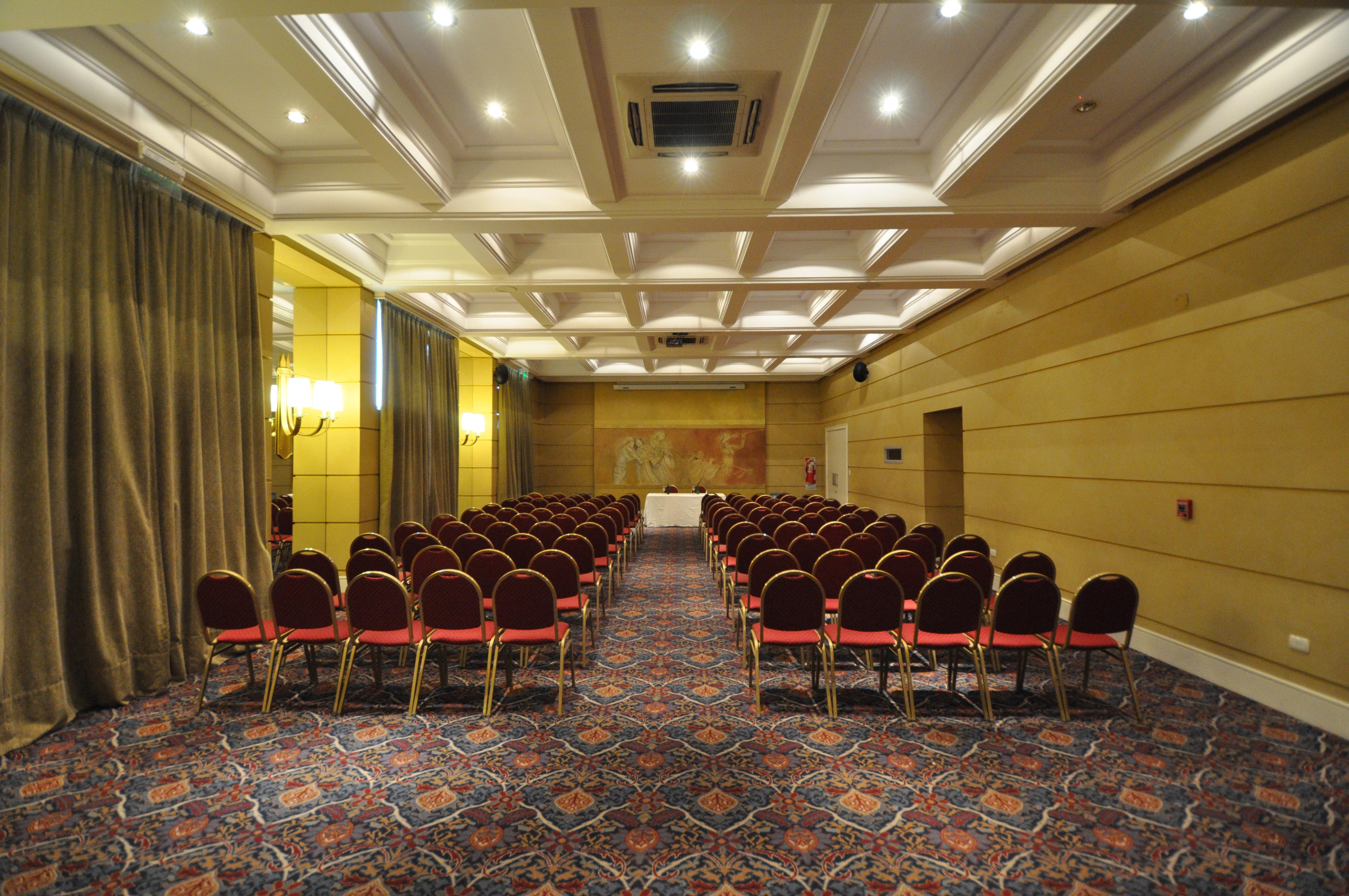 Amerian Executive Mendoza Hotel Екстер'єр фото
