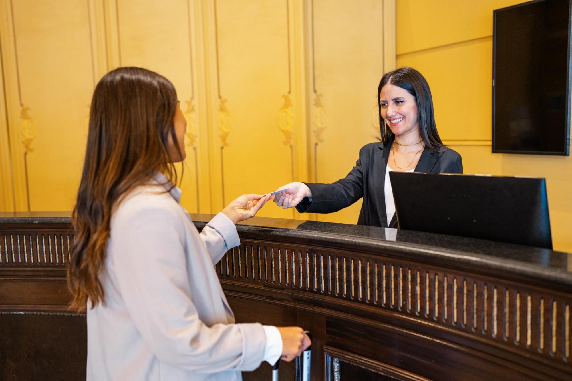 Amerian Executive Mendoza Hotel Екстер'єр фото