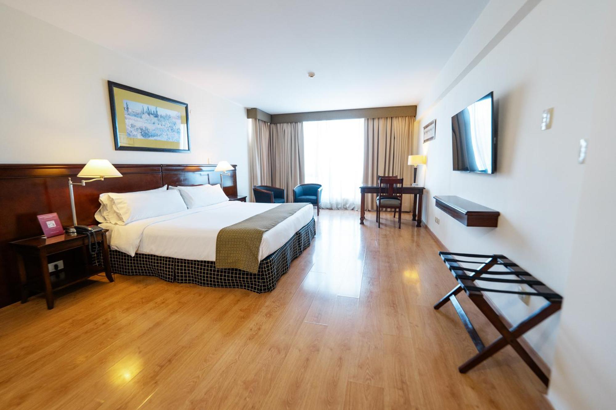 Amerian Executive Mendoza Hotel Екстер'єр фото